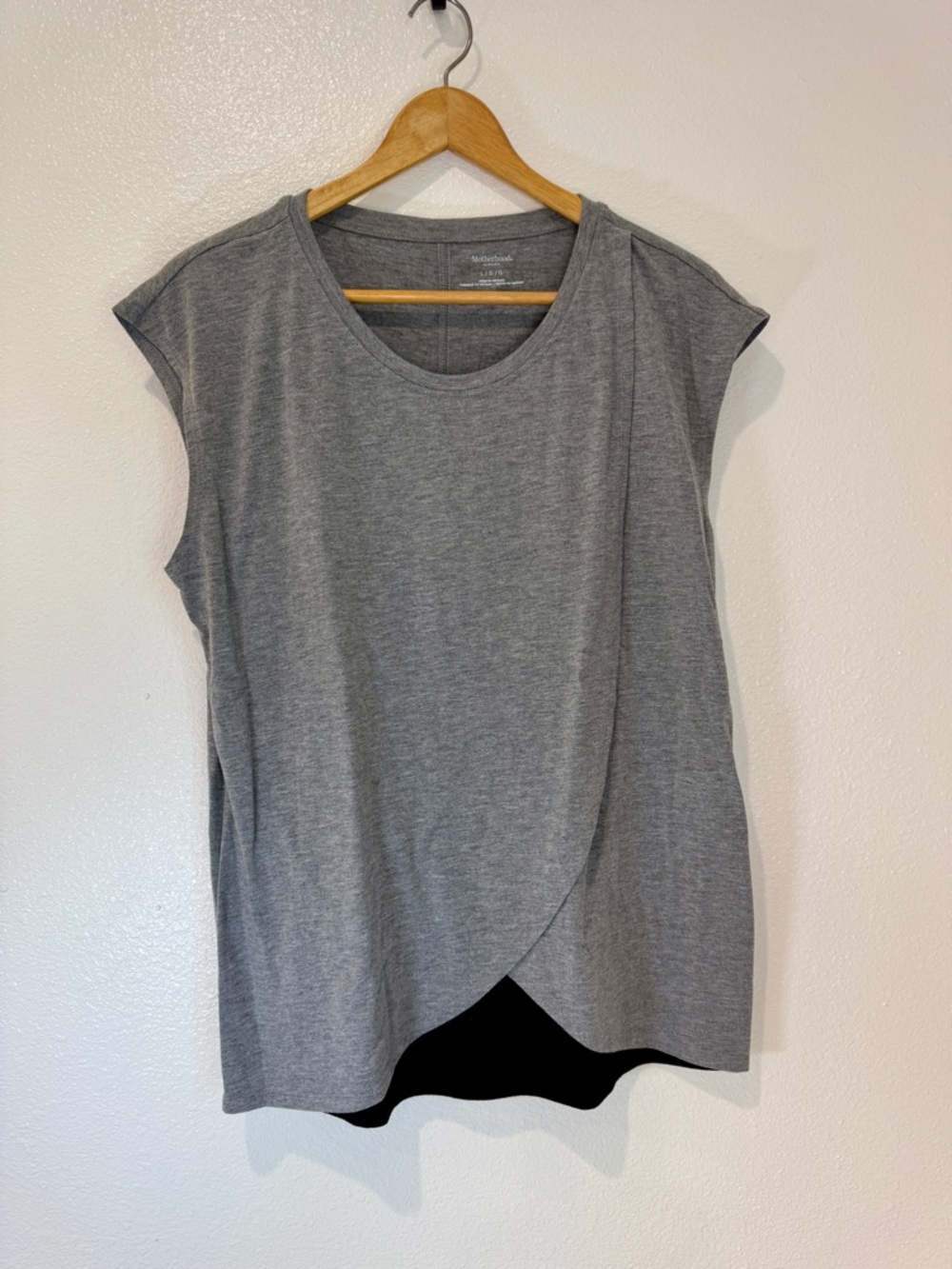 Motherhood Maternity Nursing Top Breastfeeding Cap Sleeve Grey Gray Black L